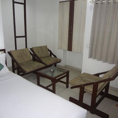 Hotel Airport Residency Ahmedabad Exteriör bild