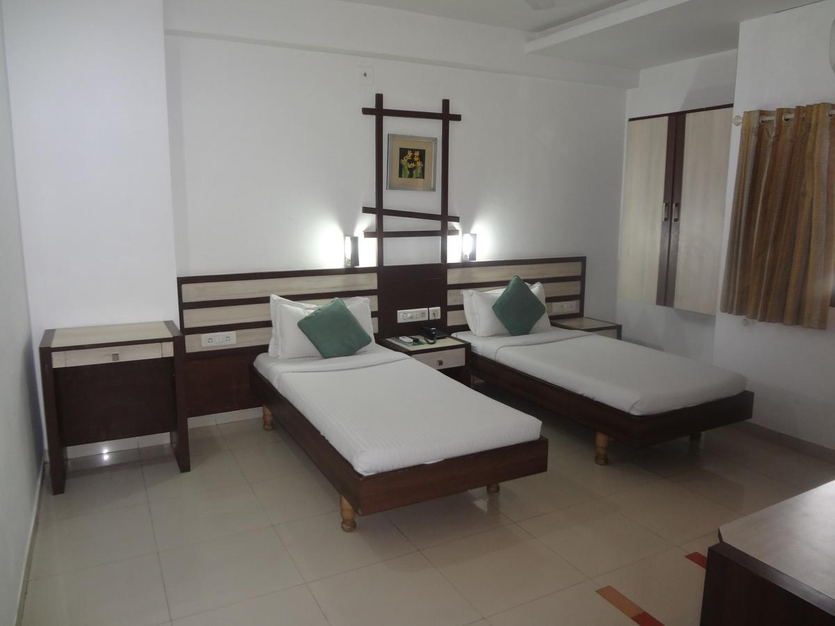 Hotel Airport Residency Ahmedabad Exteriör bild