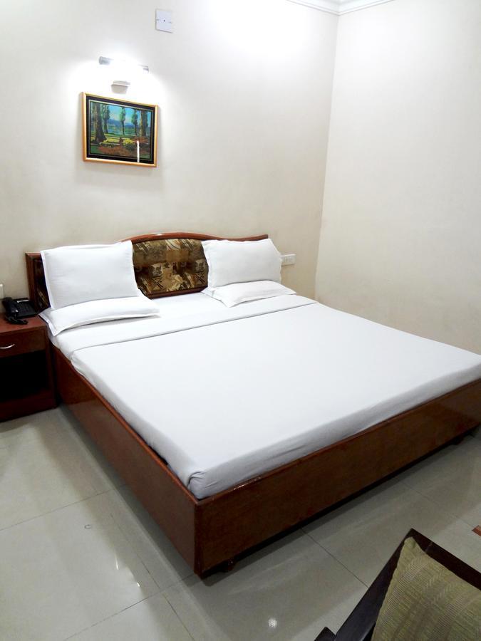 Hotel Airport Residency Ahmedabad Exteriör bild