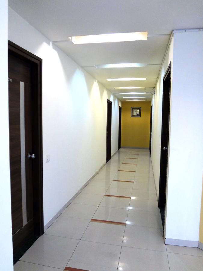 Hotel Airport Residency Ahmedabad Exteriör bild