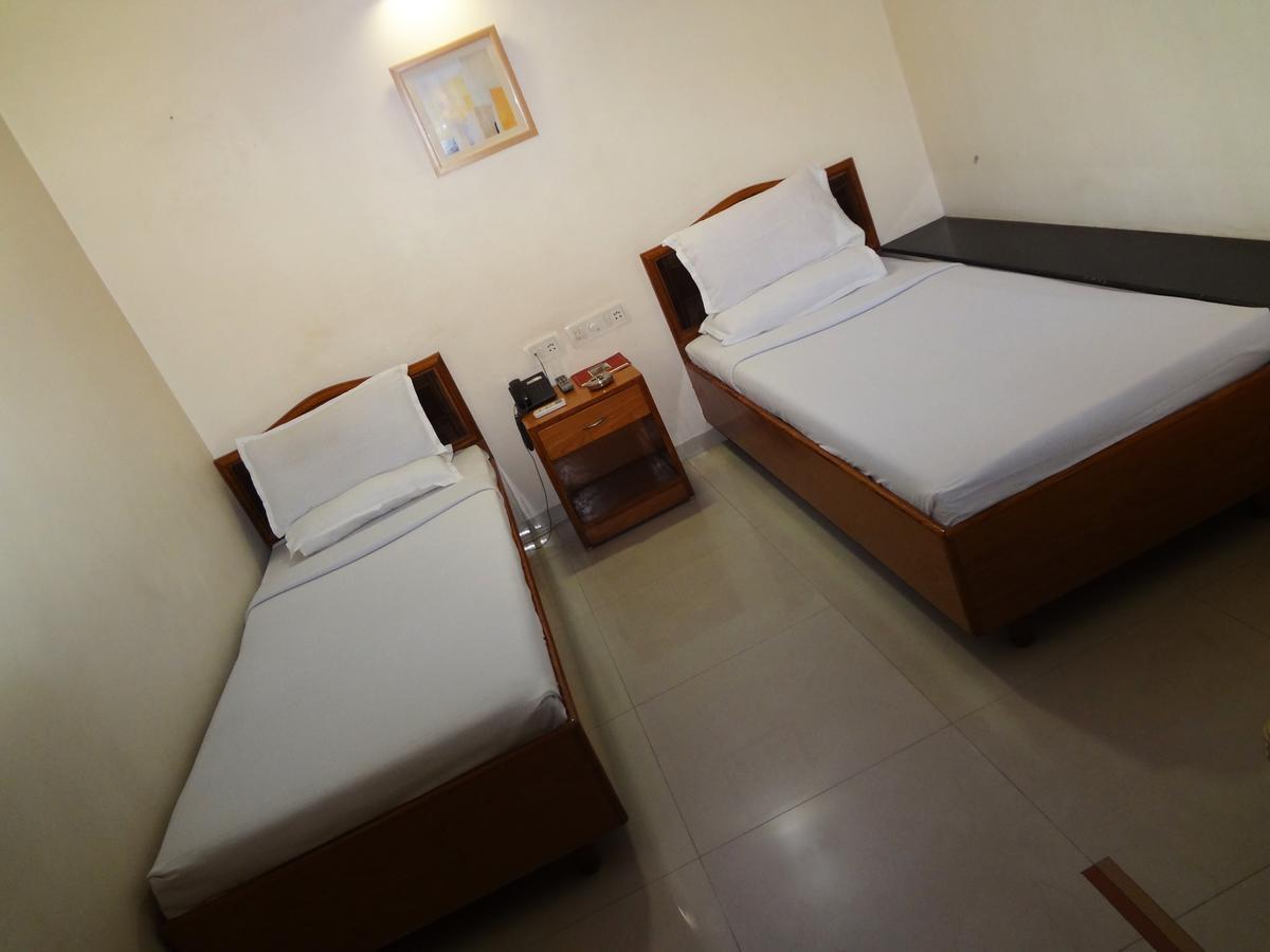 Hotel Airport Residency Ahmedabad Exteriör bild
