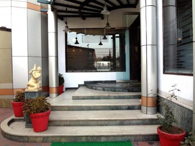 Hotel Airport Residency Ahmedabad Exteriör bild