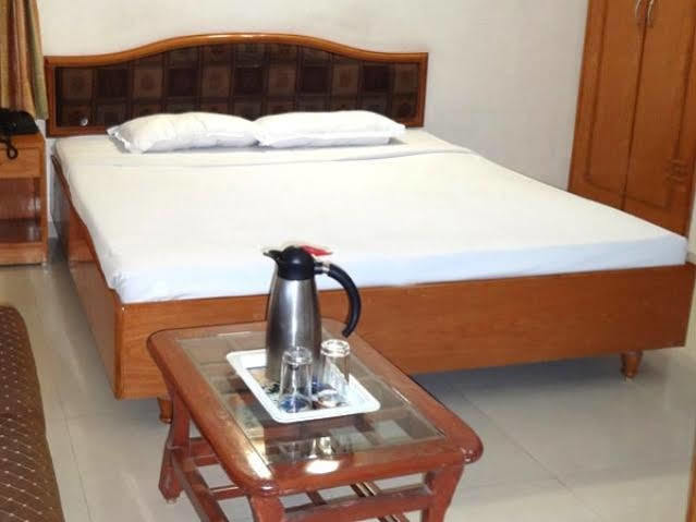 Hotel Airport Residency Ahmedabad Exteriör bild